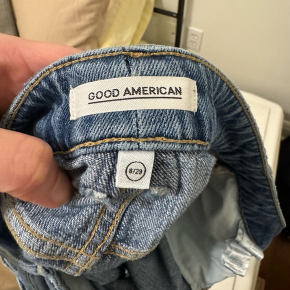 NWT Good American Bombshell Shorts - Picture 2 of 4